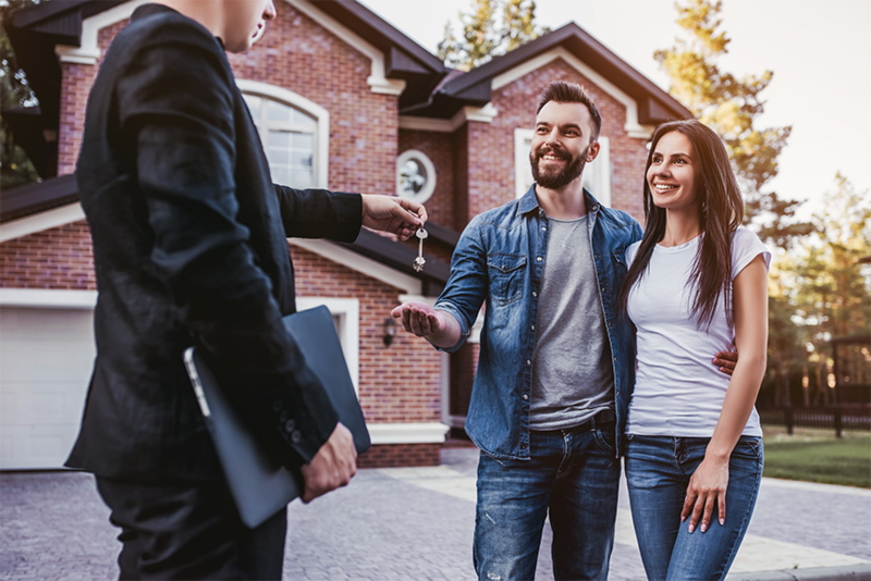 10 Essential Tips for Buying Your First Home
