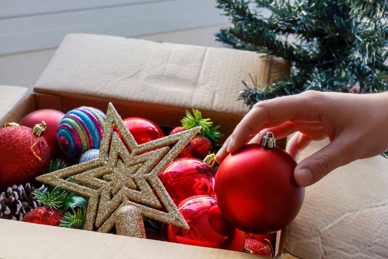 6 Holiday Storage Tips To Tidy Up Your Home